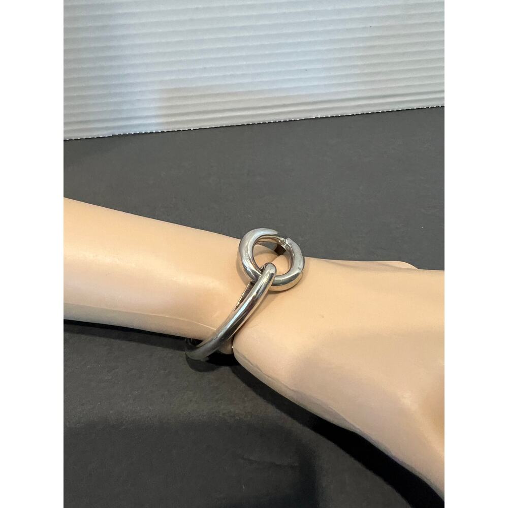 Silver Tone Alloy Hinged Loop Link Toggle Twisted… - image 2